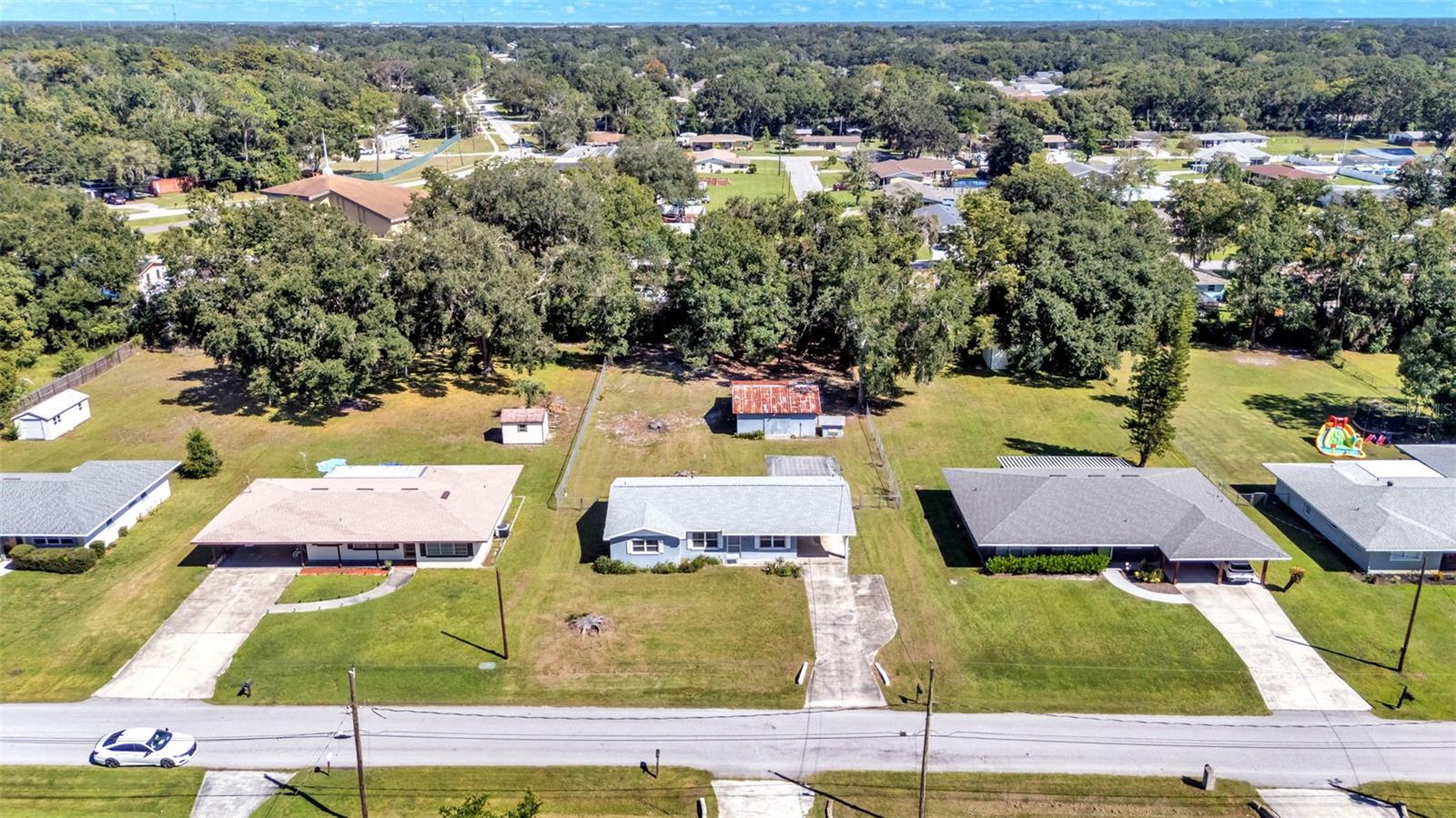 Image 37 of 40 For 5823 Lake Breeze Avenue