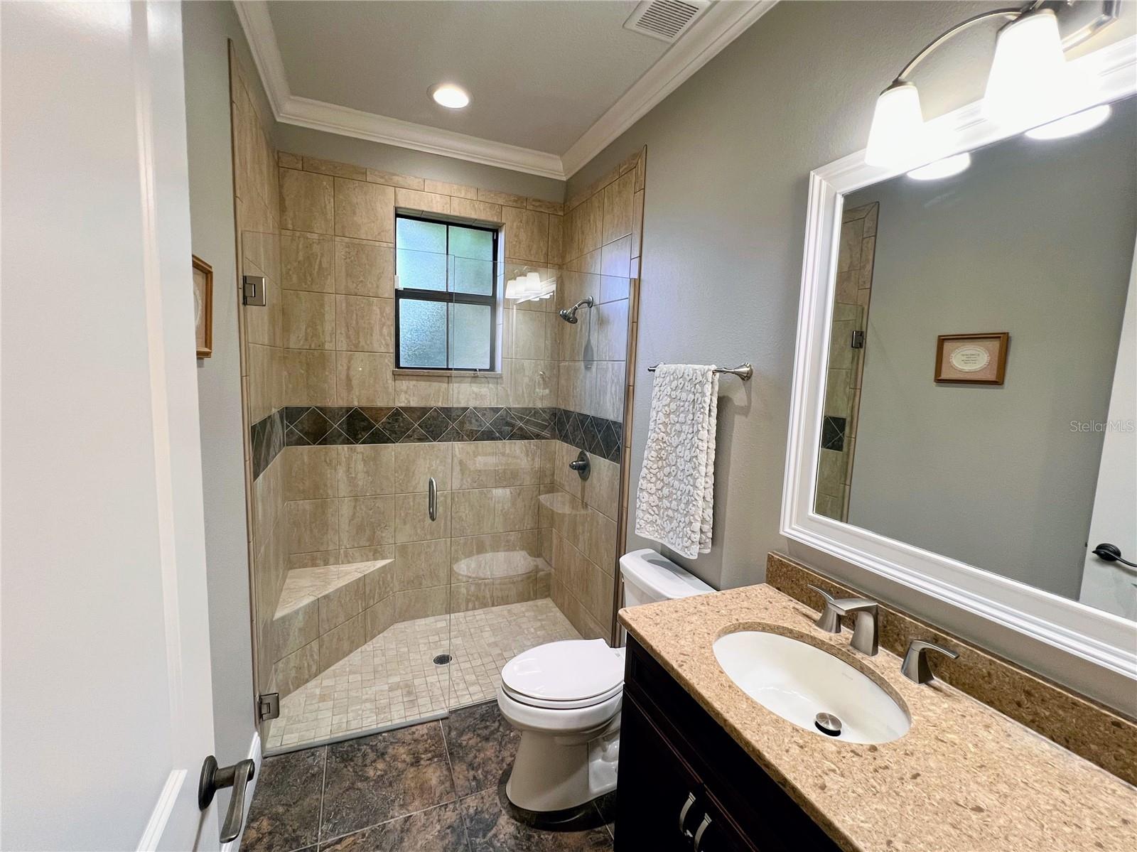 Image 23 of 45 For 5419 Bloomfield Boulevard