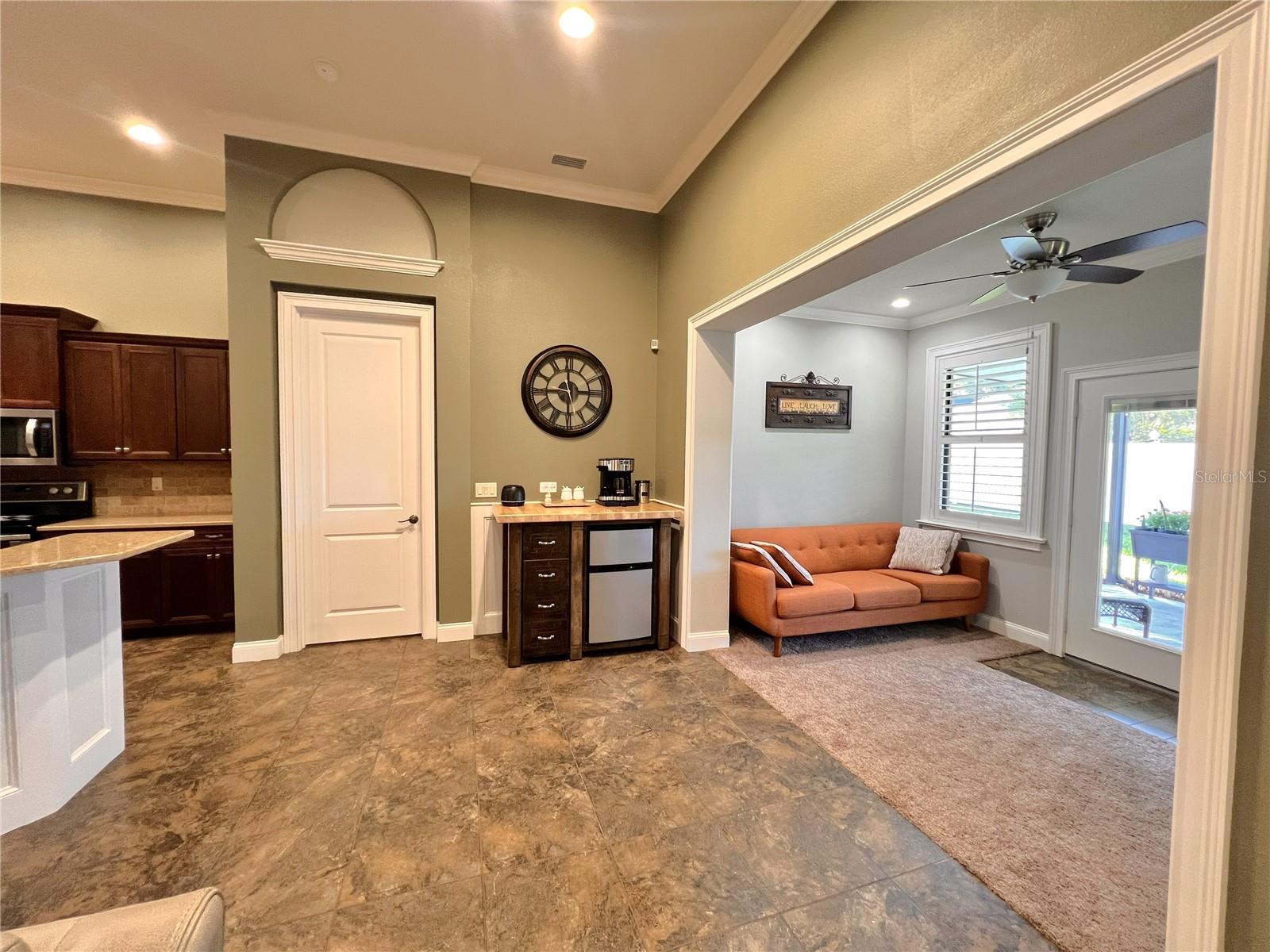 Image 6 of 45 For 5419 Bloomfield Boulevard