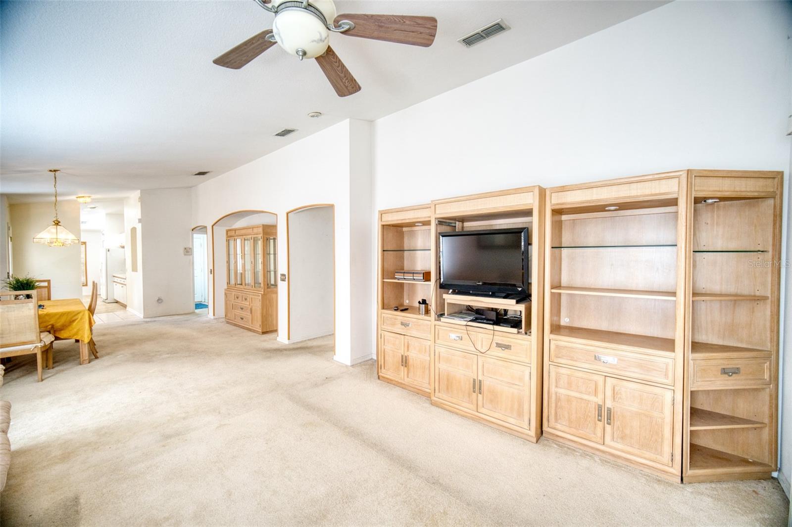 Image 10 of 31 For 777 Vineyard Way