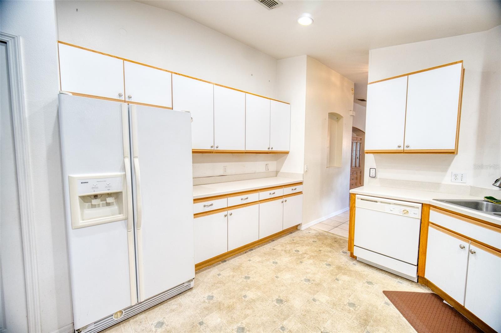 Image 16 of 31 For 777 Vineyard Way