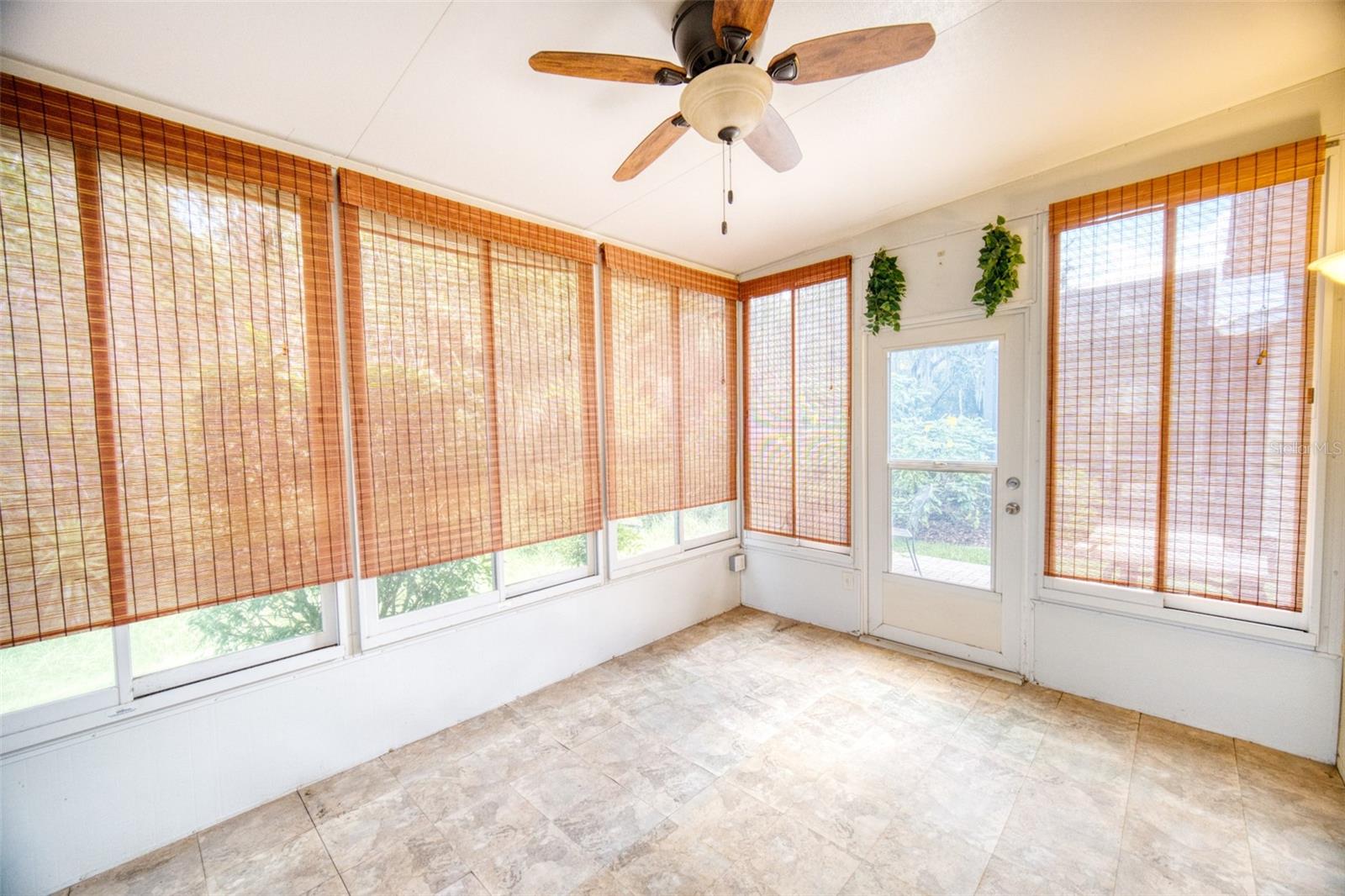 Image 25 of 31 For 777 Vineyard Way