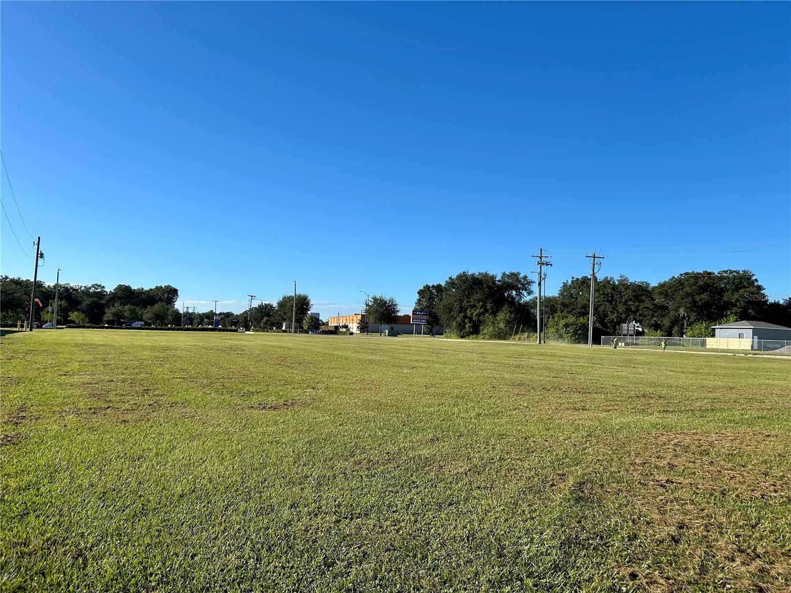 Image 8 of 21 For 667 5th Avenue