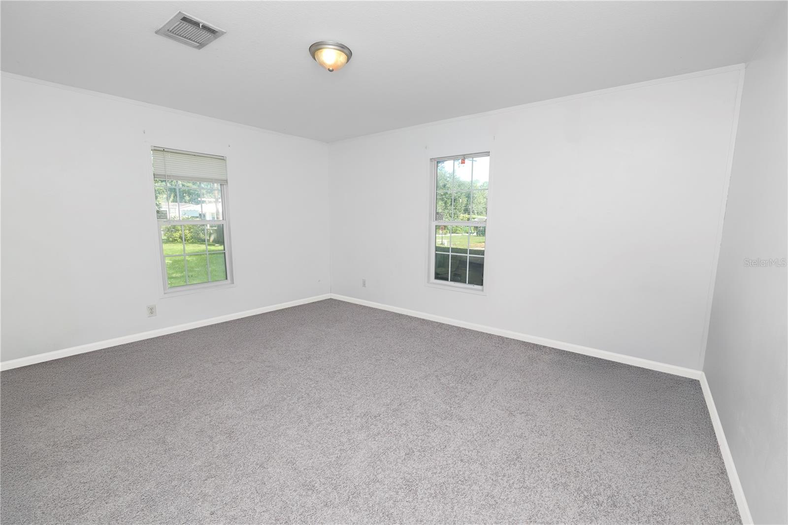 Image 19 of 41 For 3406 Oakland Road S