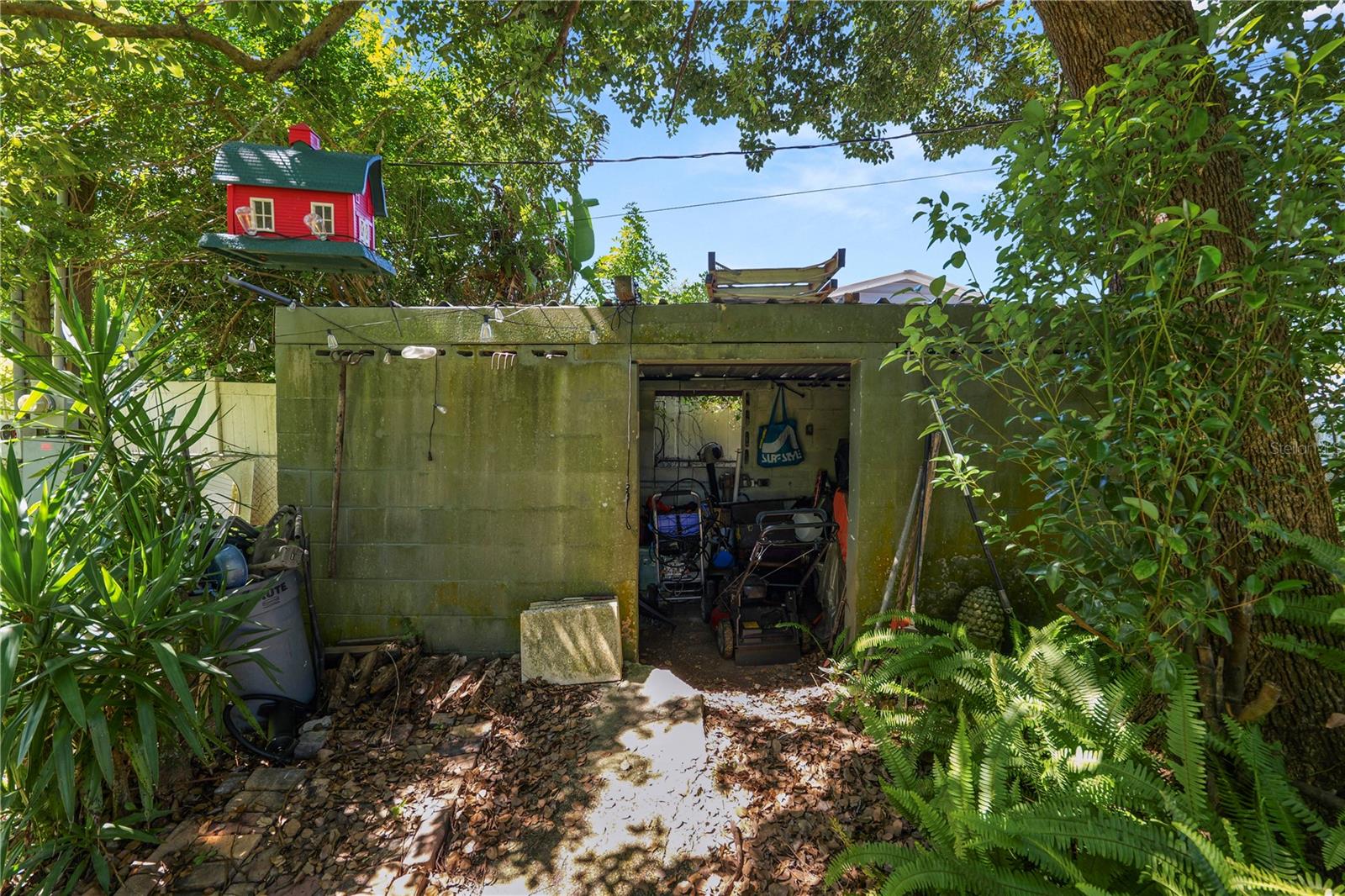 Image 24 of 41 For 3406 Oakland Road S