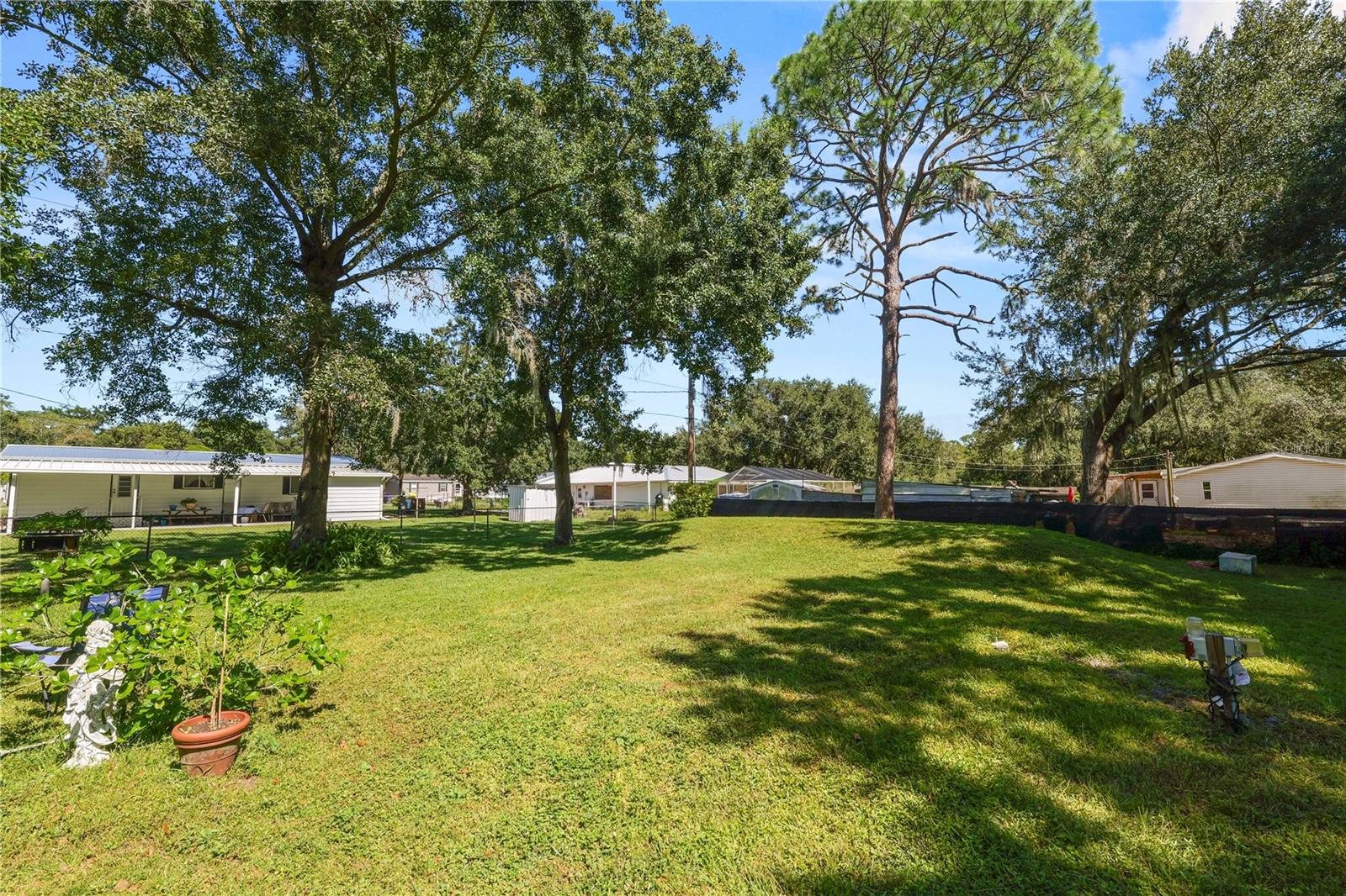 Image 26 of 41 For 3406 Oakland Road S