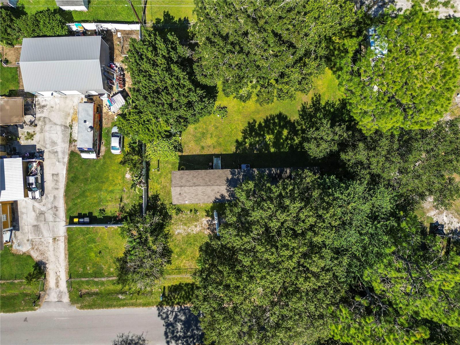 Image 37 of 41 For 3406 Oakland Road S