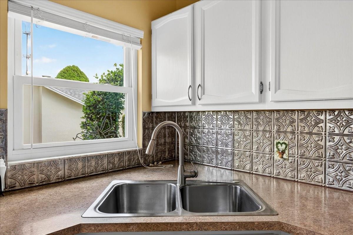 Image 12 of 71 For 6381 Egret Drive 25