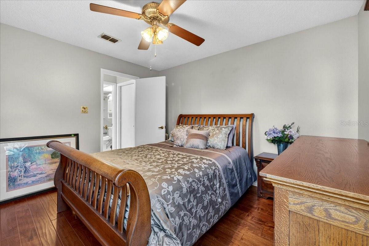 Image 21 of 71 For 6381 Egret Drive 25