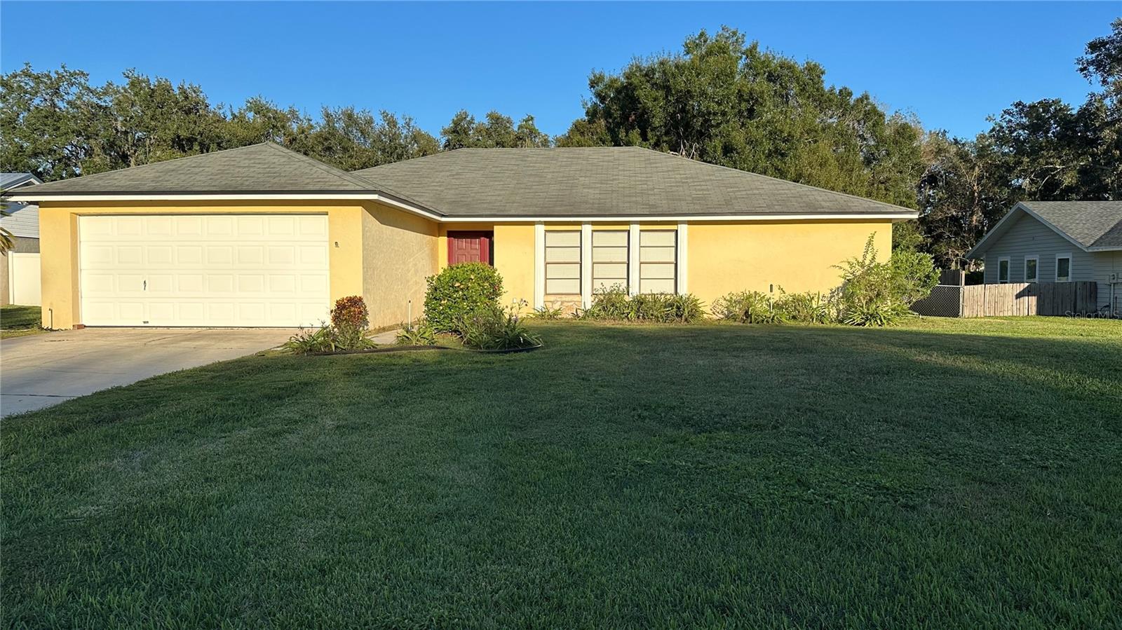Image 3 of 30 For 5120 Forestgreen Drive W