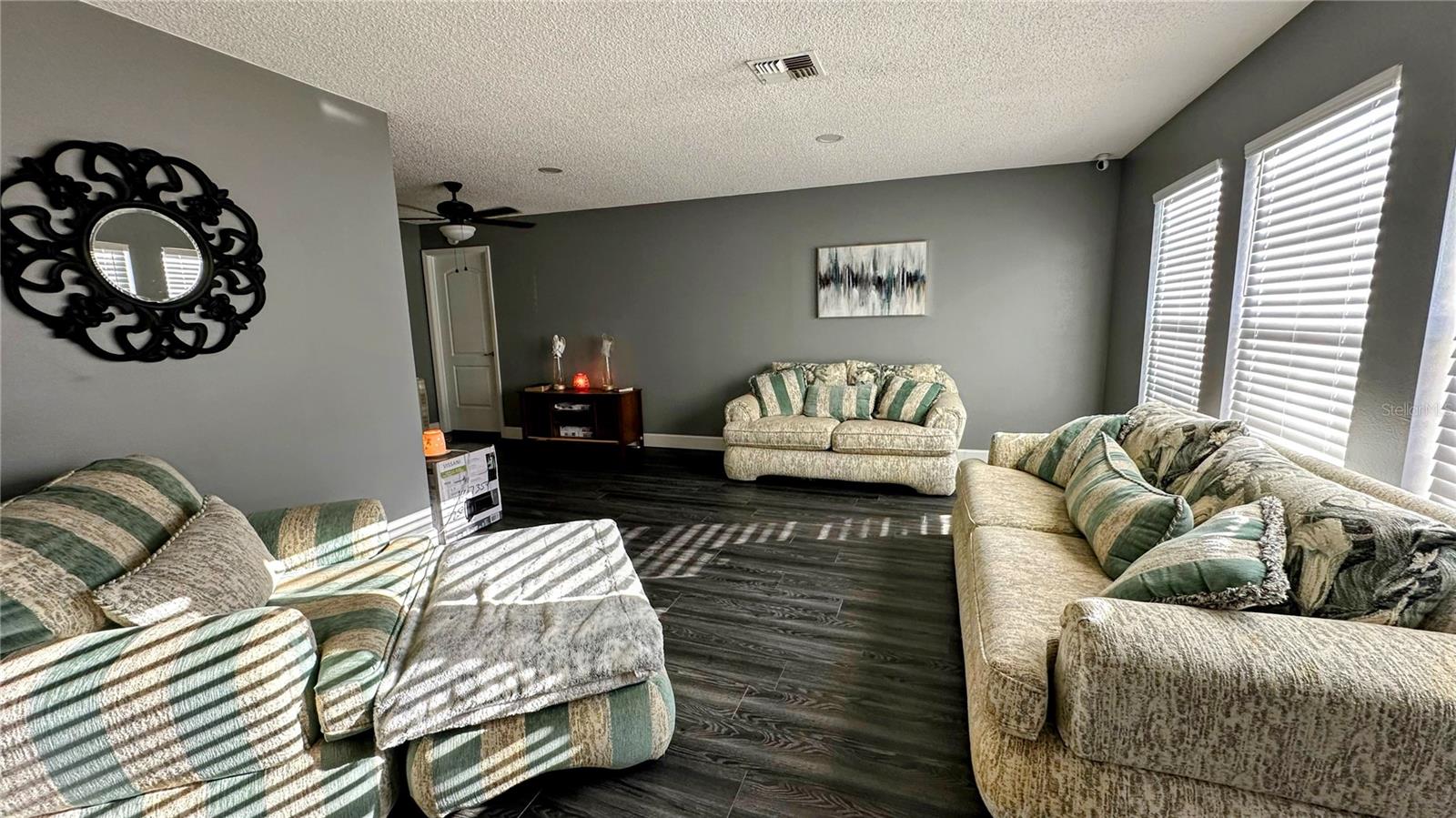 Image 5 of 30 For 5120 Forestgreen Drive W