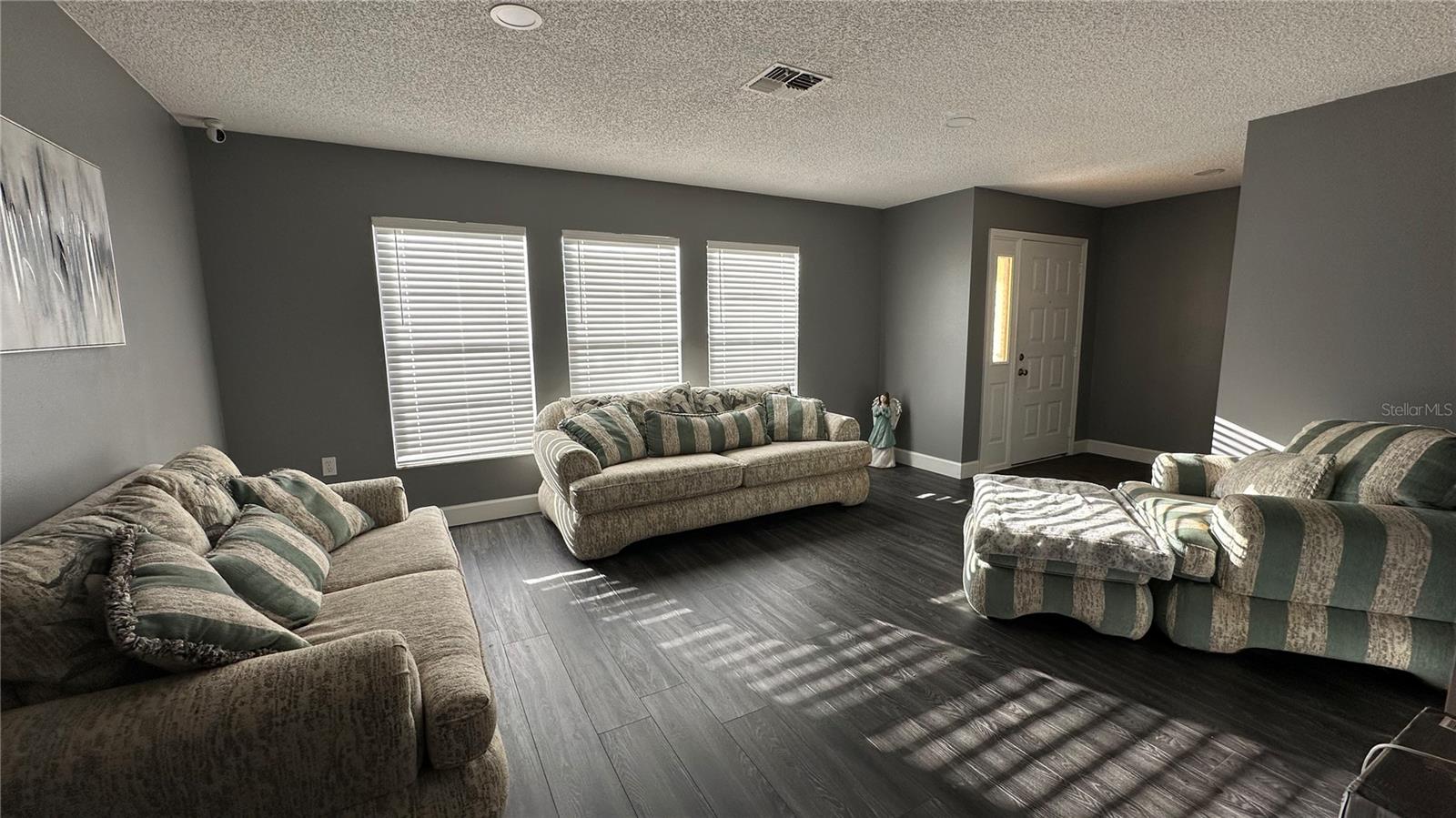 Image 6 of 30 For 5120 Forestgreen Drive W