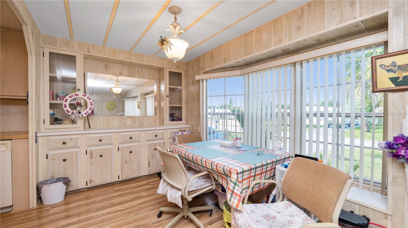 Image 13 of 43 For 1737 Robin Avenue