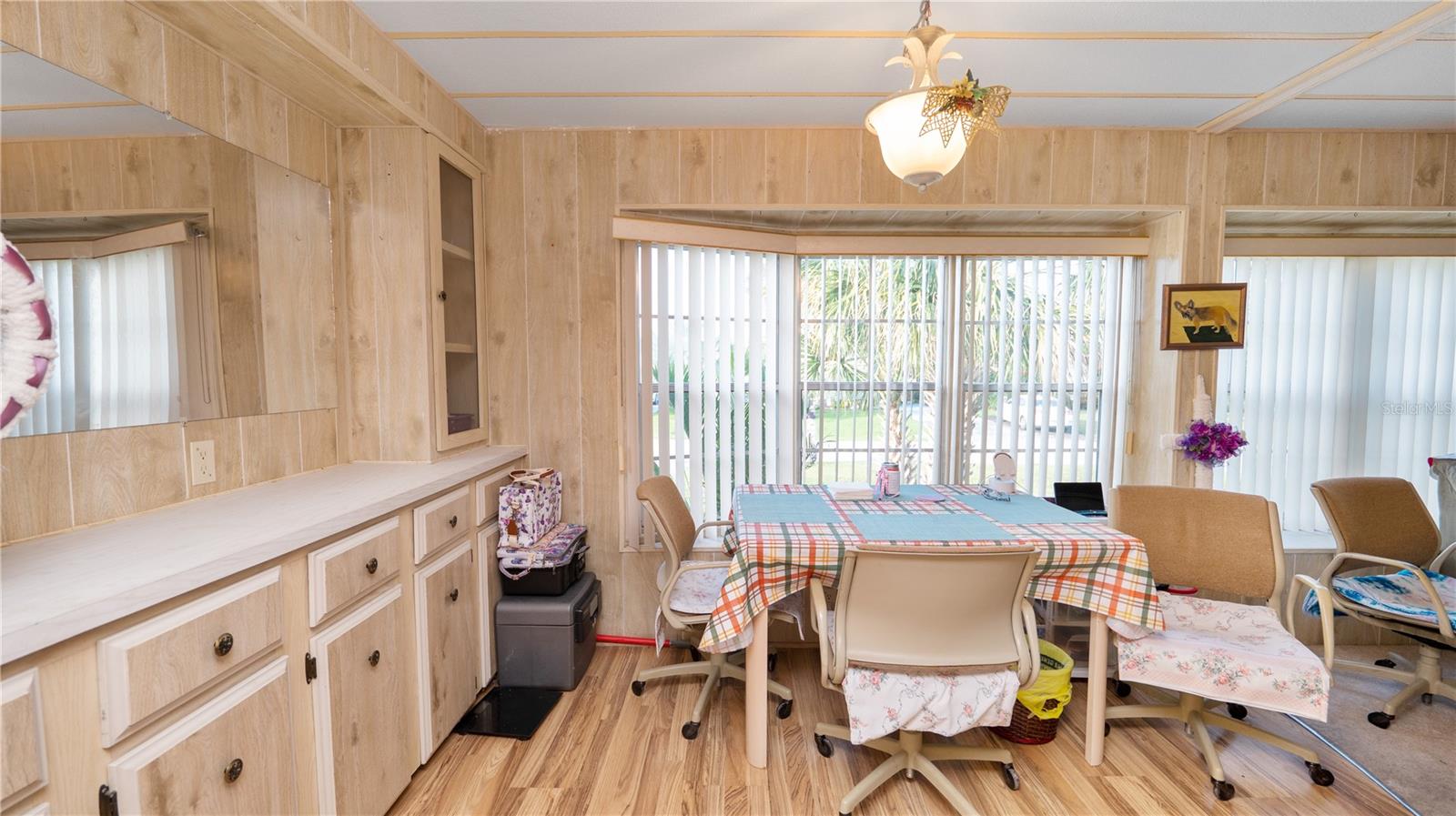 Image 14 of 43 For 1737 Robin Avenue