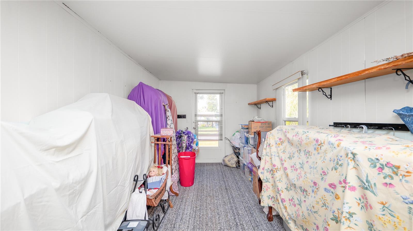 Image 22 of 43 For 1737 Robin Avenue