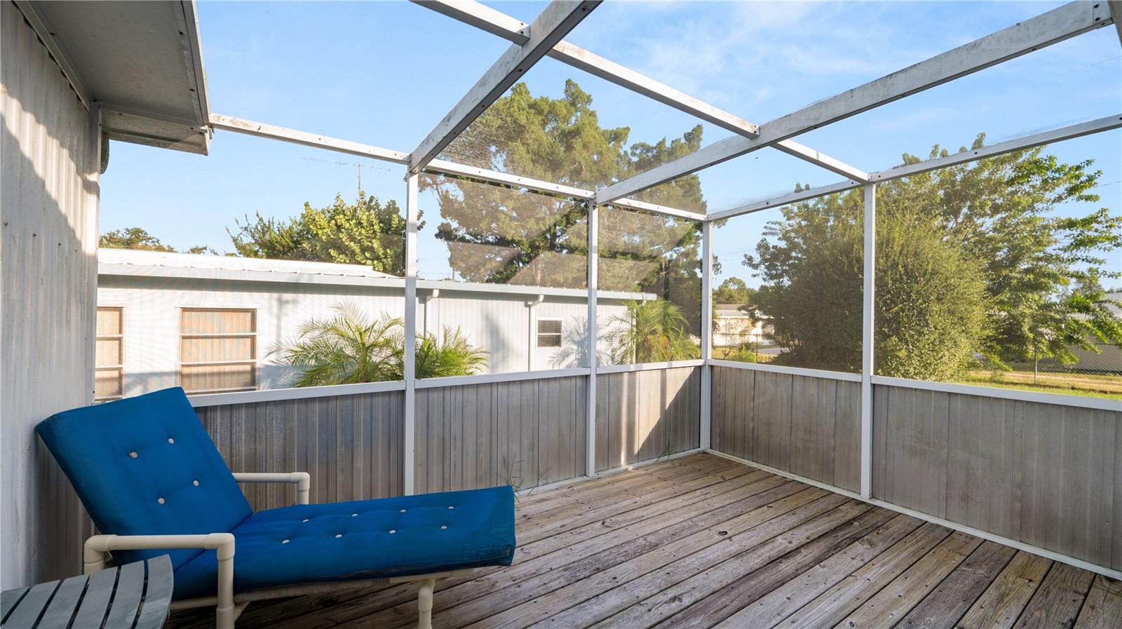 Image 26 of 43 For 1737 Robin Avenue