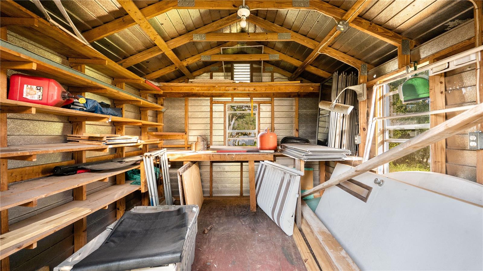 Image 29 of 43 For 1737 Robin Avenue