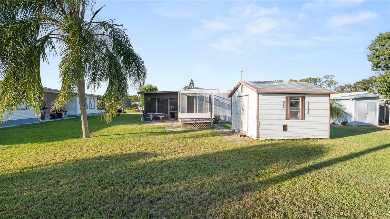 Image 32 of 43 For 1737 Robin Avenue