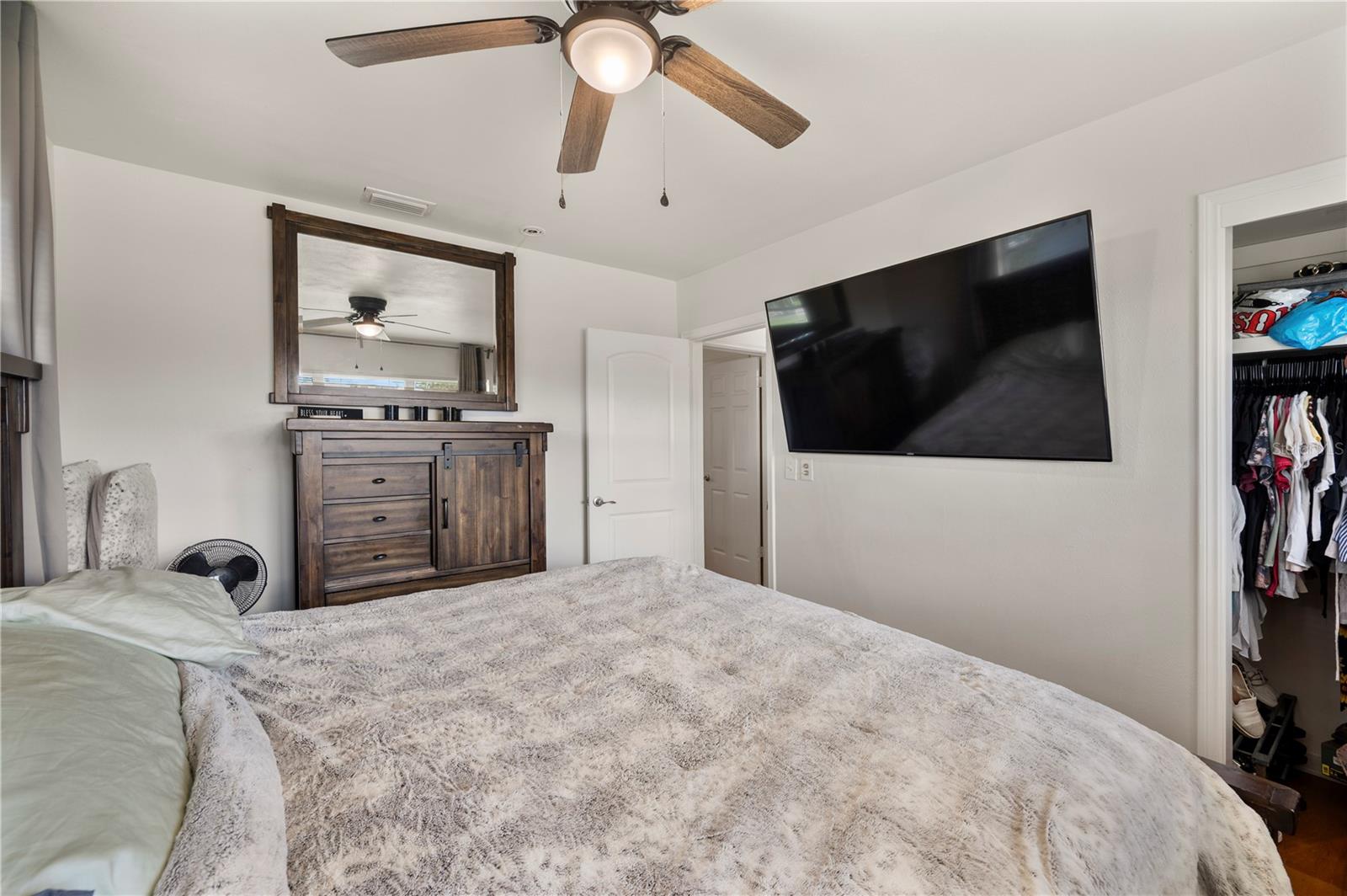 Image 22 of 49 For 620 Park Street