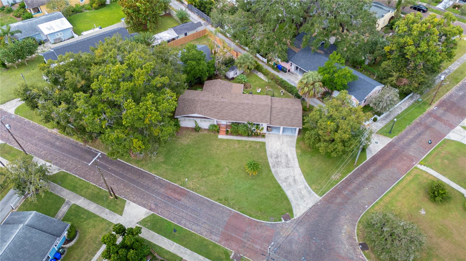 Image 4 of 49 For 620 Park Street