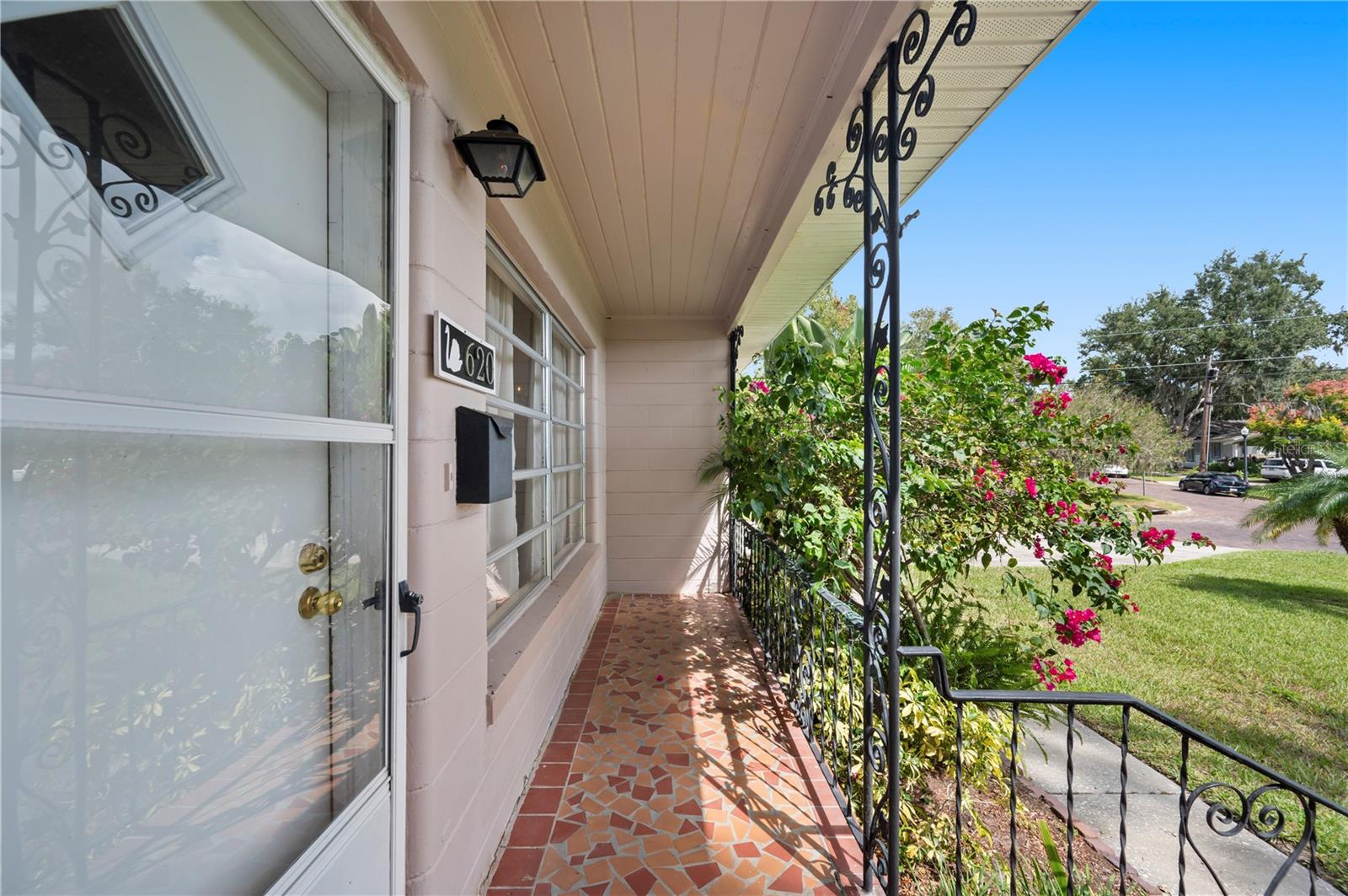 Image 5 of 49 For 620 Park Street