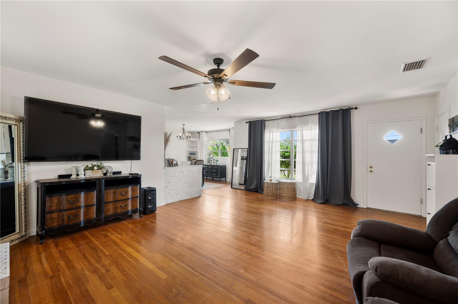 Image 6 of 49 For 620 Park Street