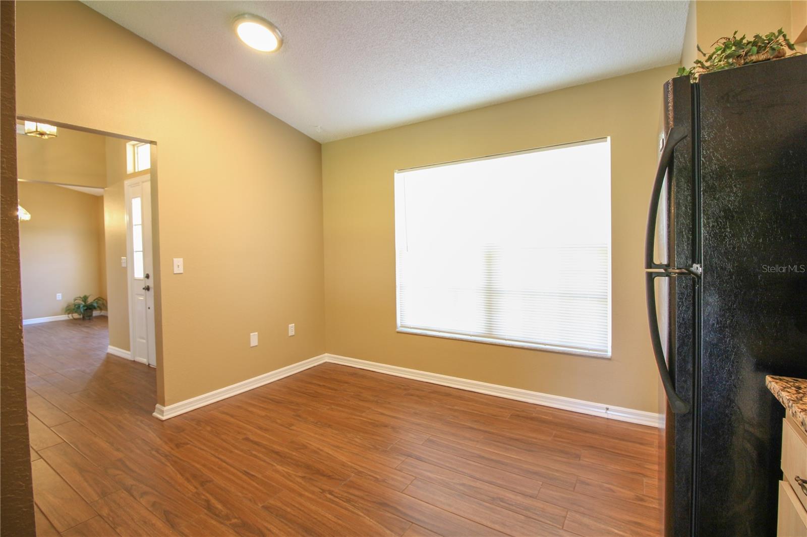 Image 7 of 18 For 3564 Diamond Terrace