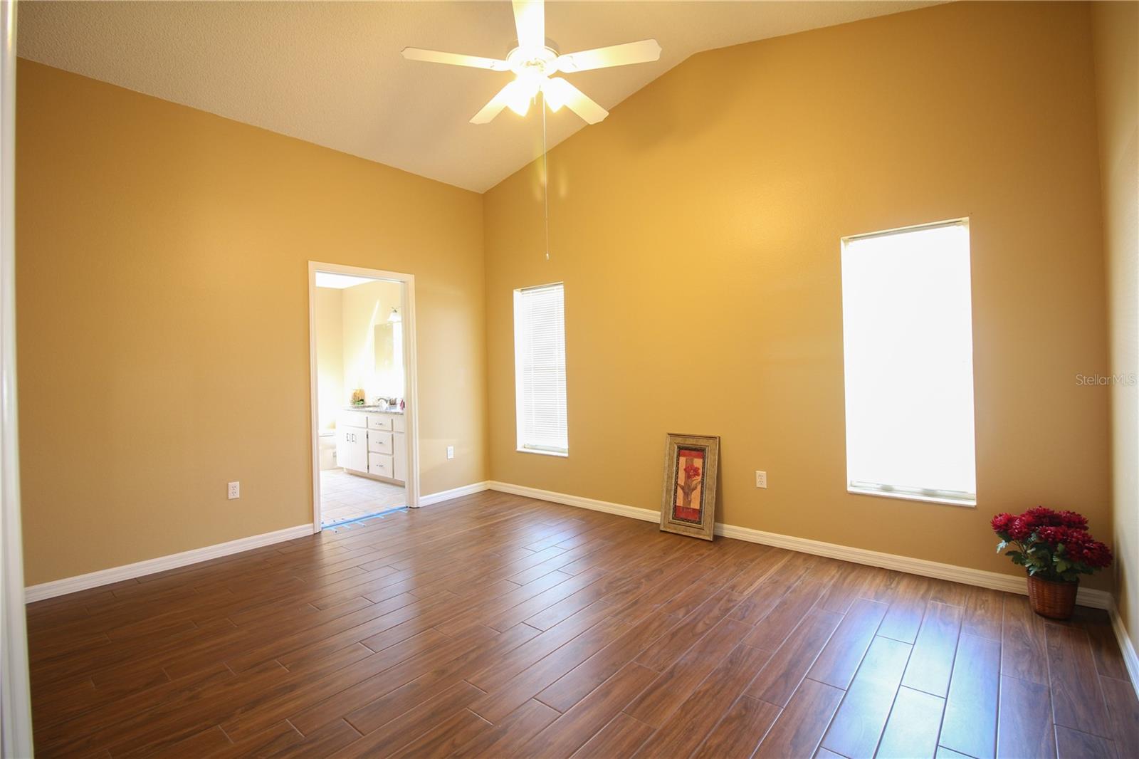 Image 9 of 18 For 3564 Diamond Terrace