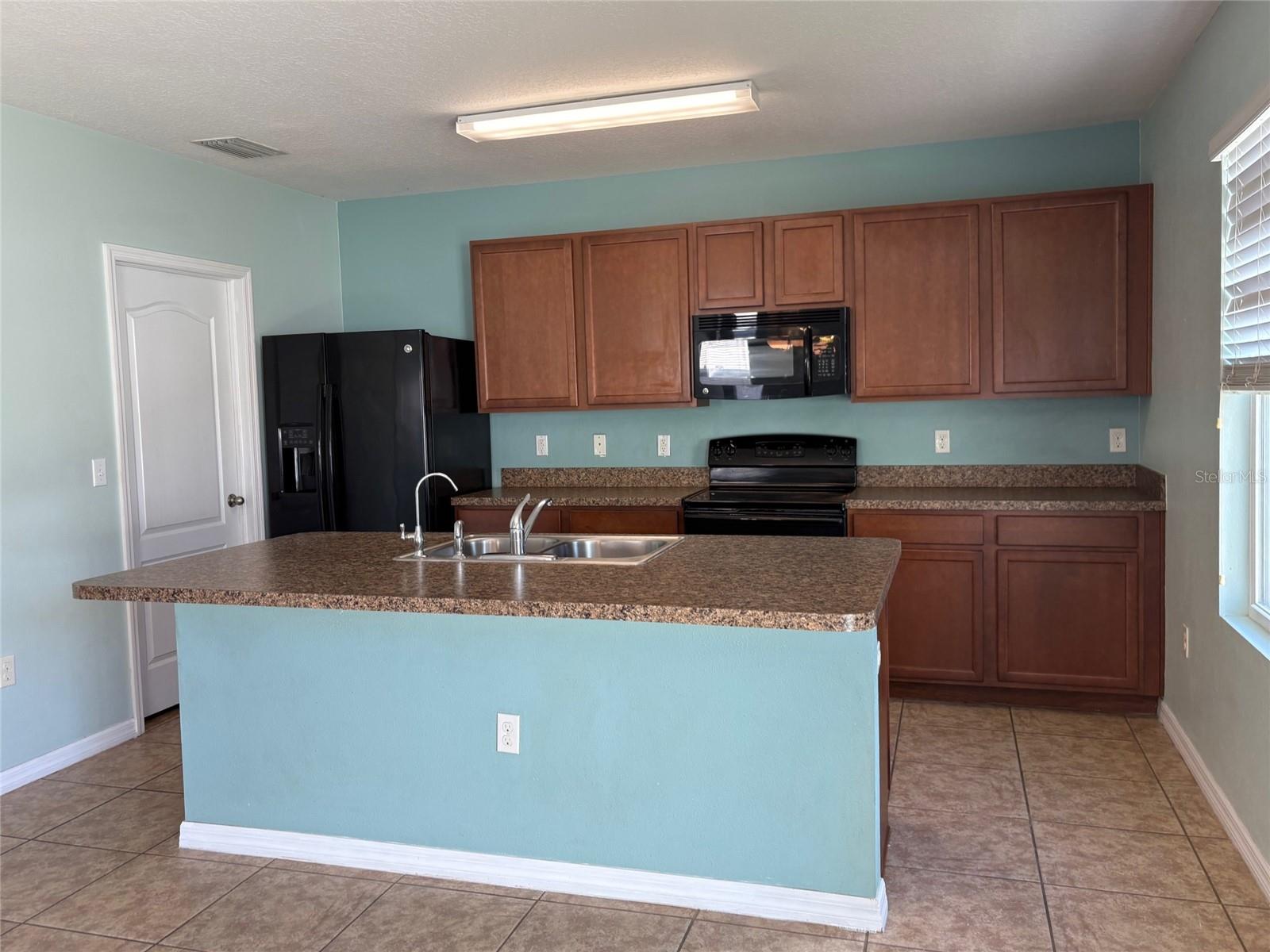Image 12 of 73 For 3846 Crystal Dew Street