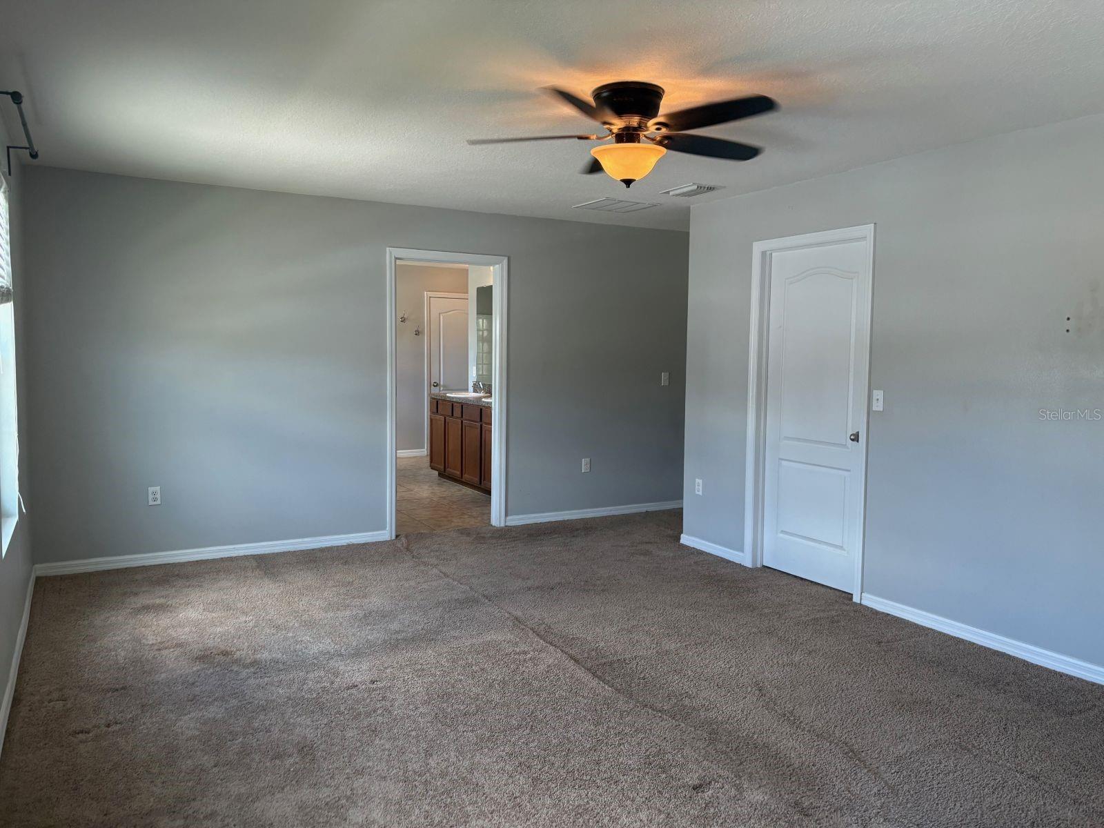 Image 29 of 73 For 3846 Crystal Dew Street
