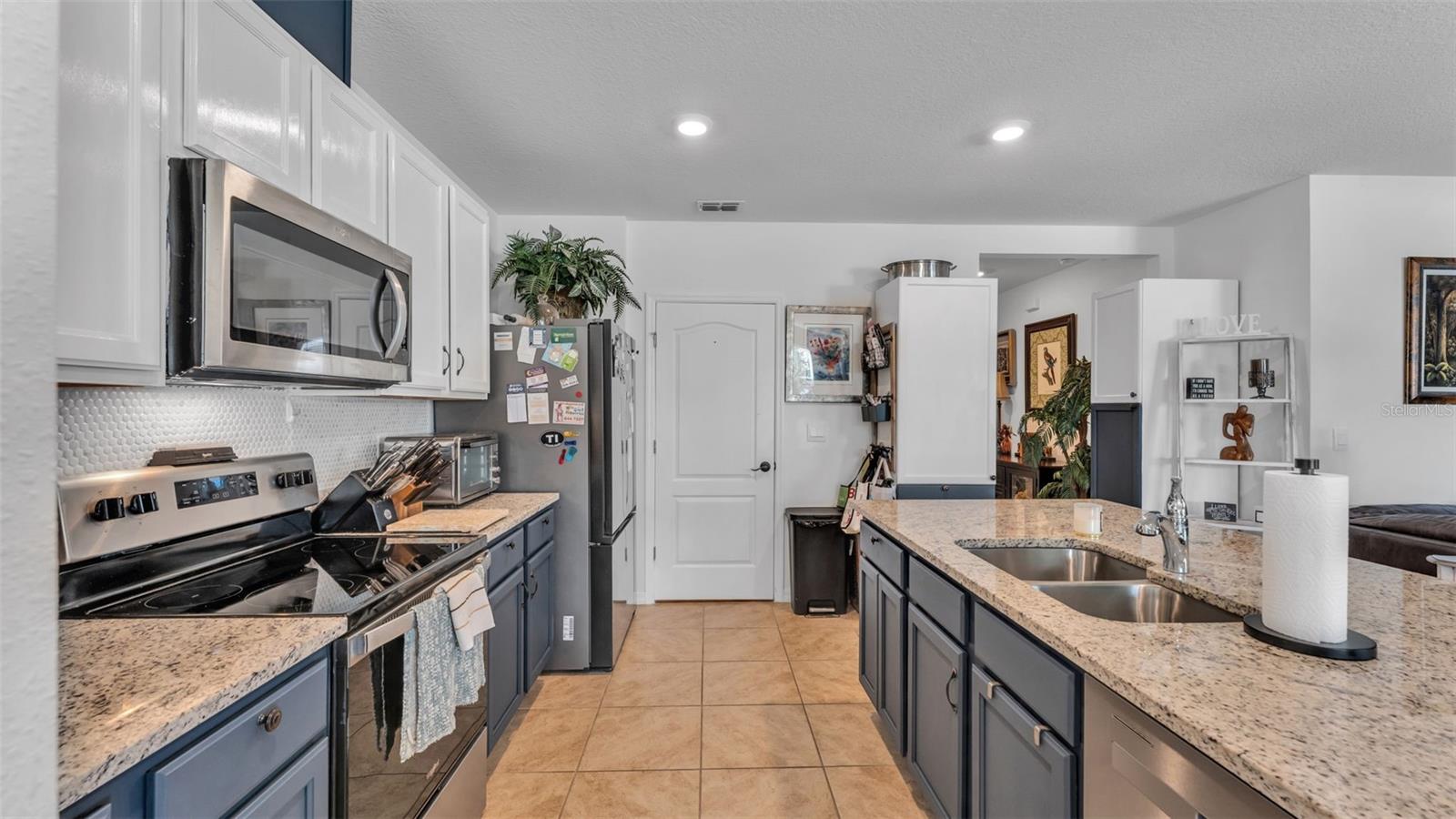 Image 16 of 47 For 3612 Diving Dove Lane