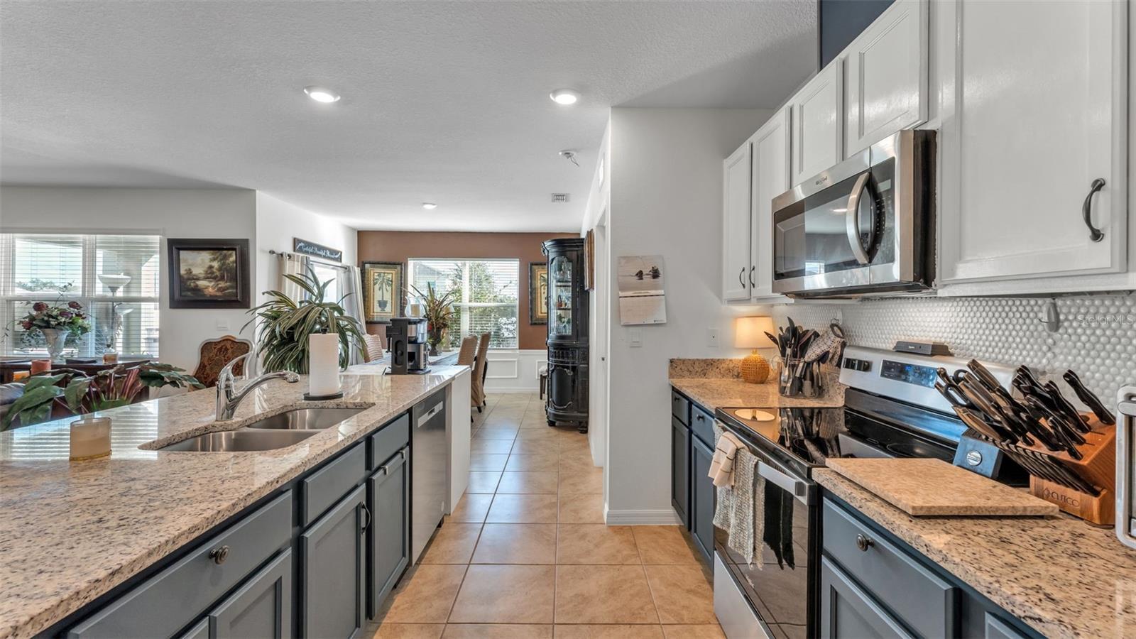 Image 17 of 47 For 3612 Diving Dove Lane