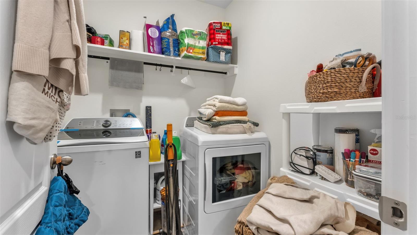 Image 36 of 47 For 3612 Diving Dove Lane