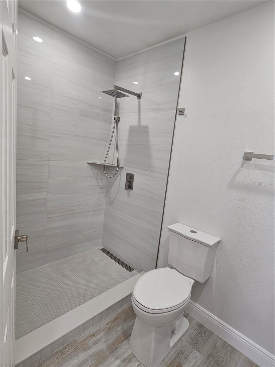 Image 15 of 20 For 4208 Ridge Road