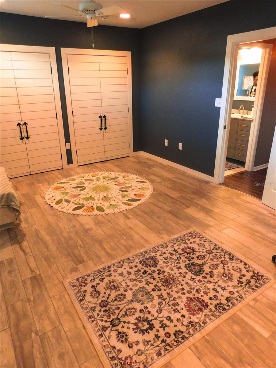 Image 11 of 21 For 17 Loma Verde