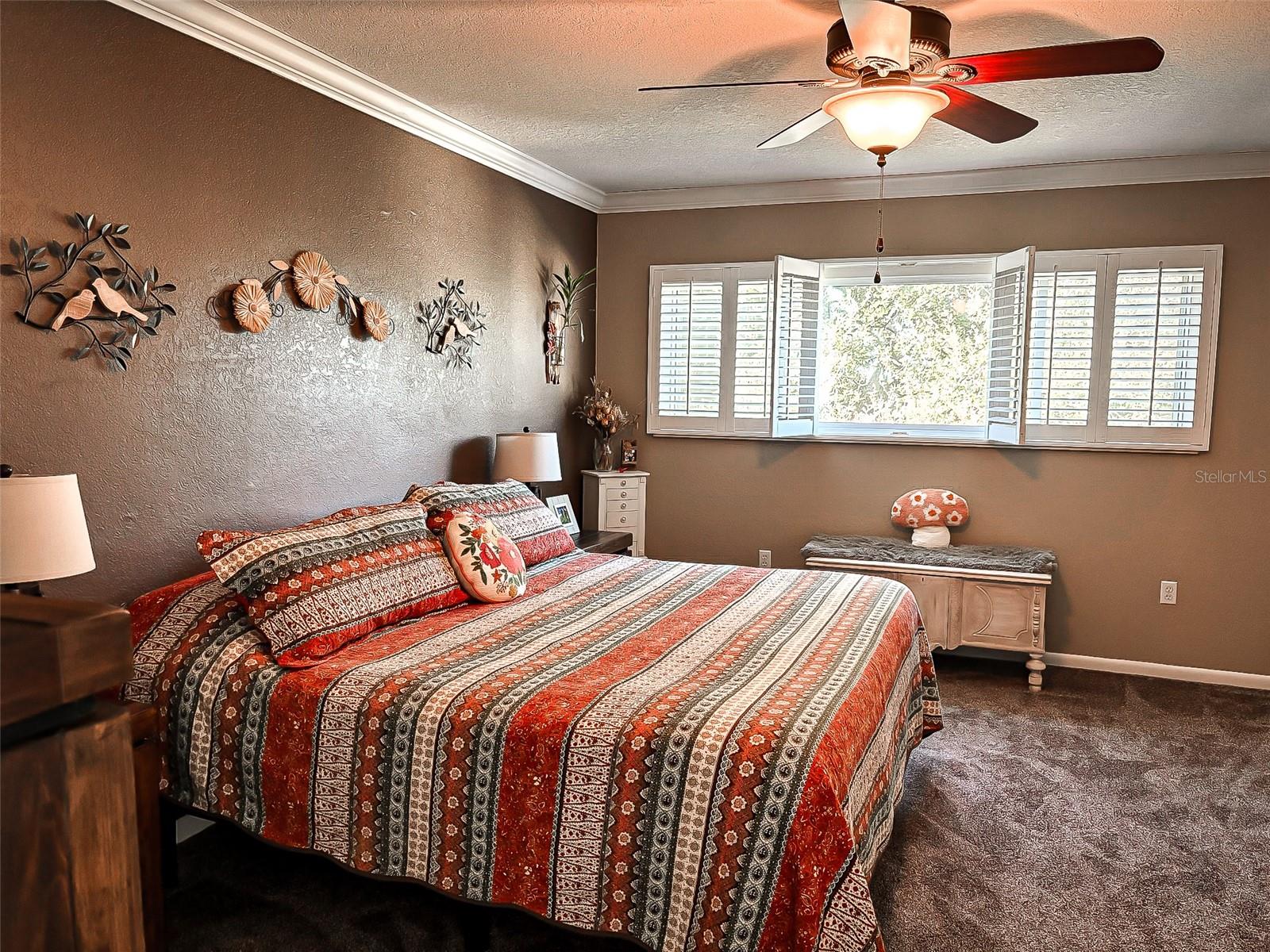 Image 15 of 21 For 17 Loma Verde