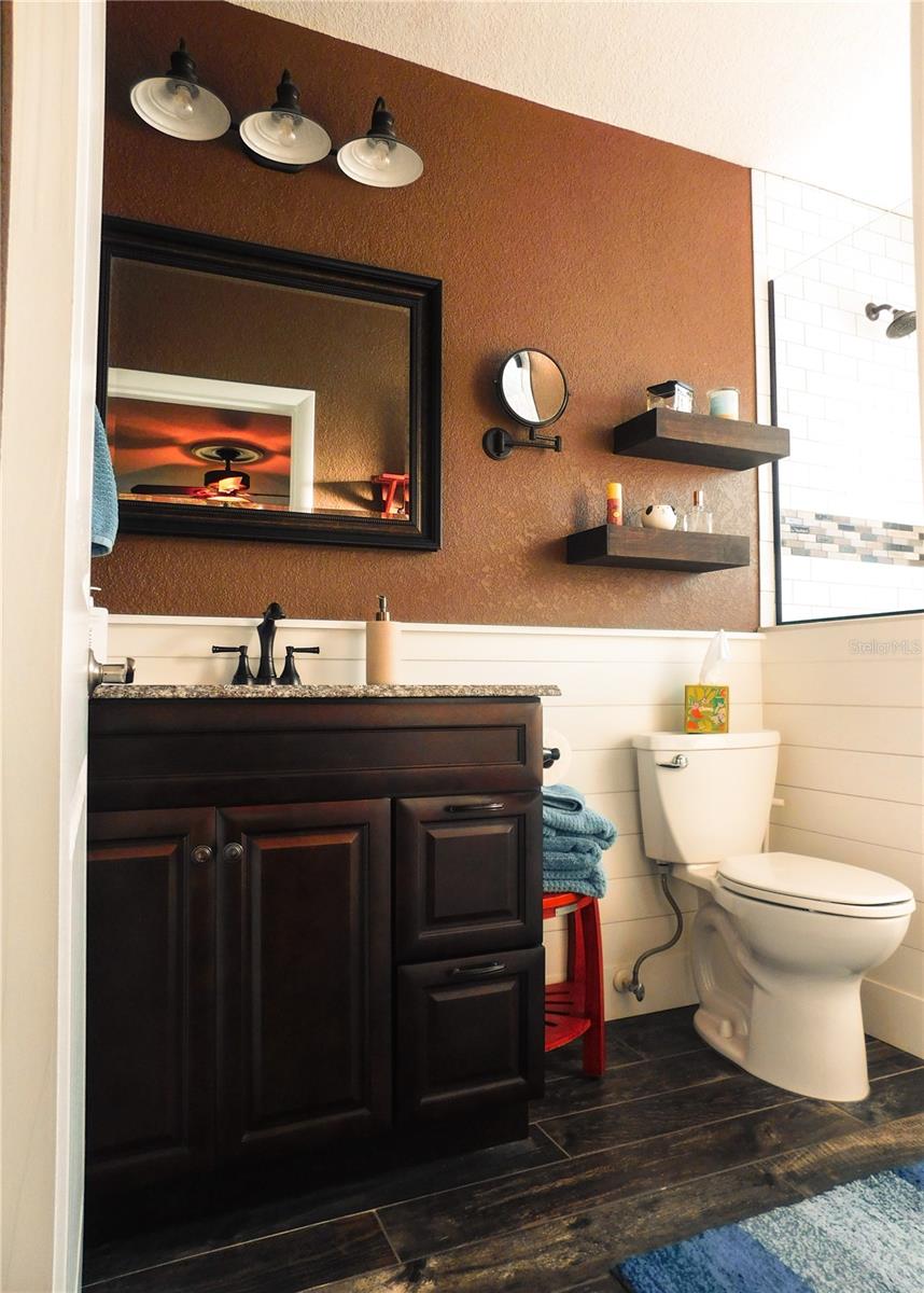 Image 17 of 21 For 17 Loma Verde