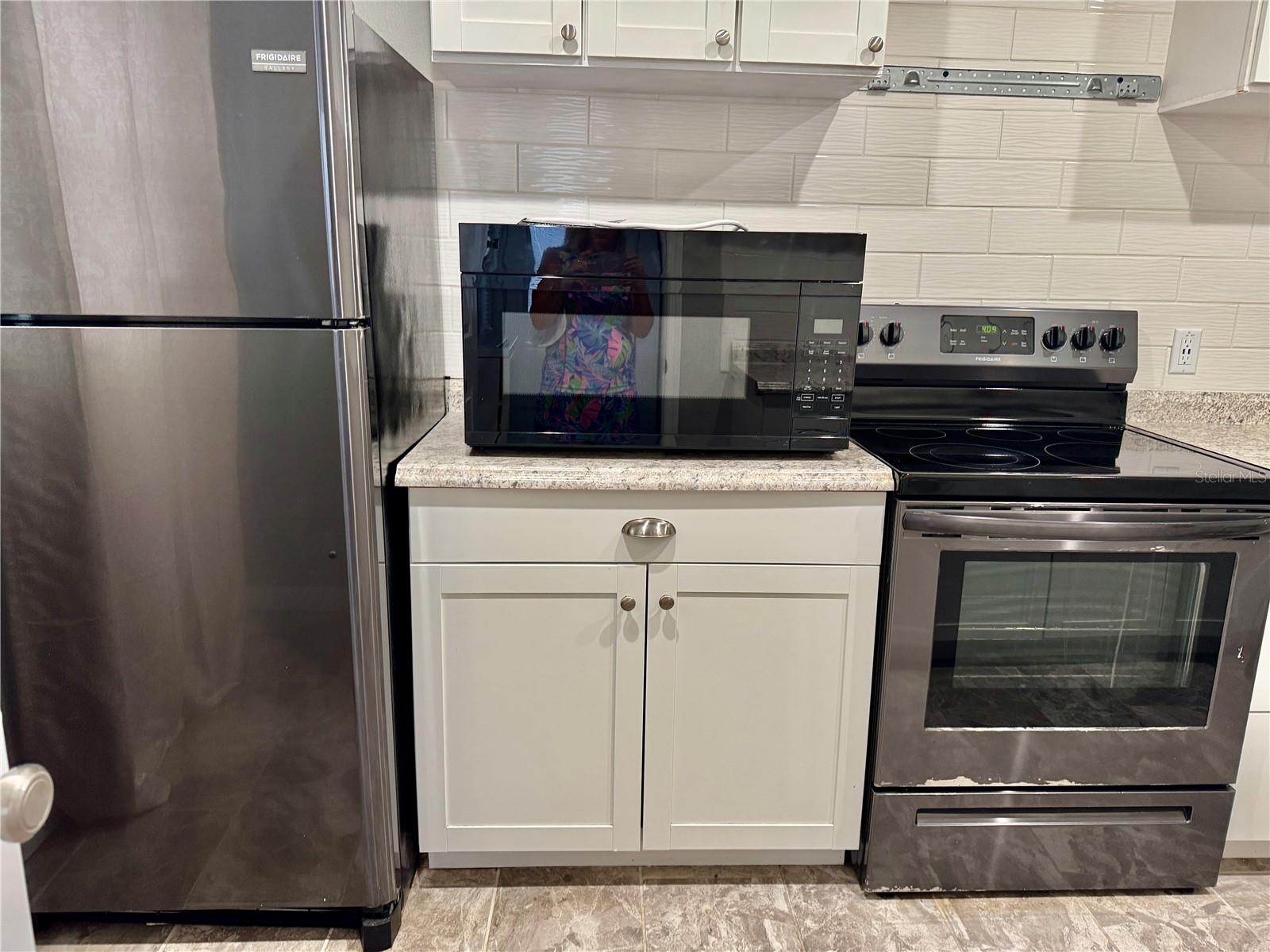 Image 4 of 19 For 523 Hancock Street