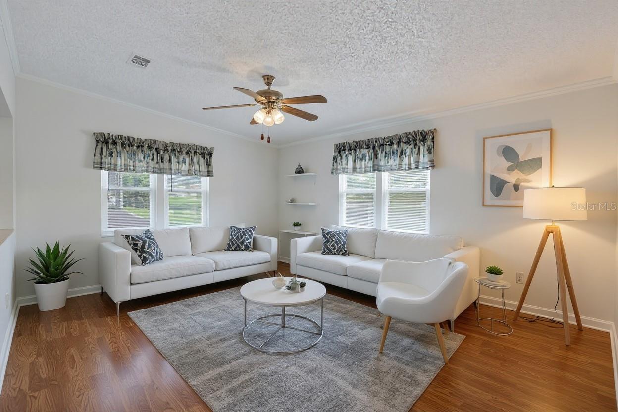 Image 13 of 59 For 4945 Shore Line Dr