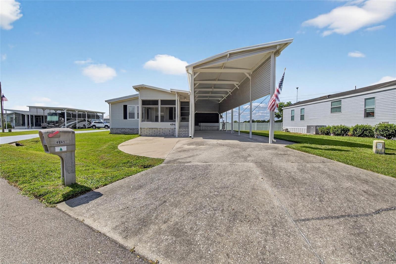 Image 2 of 59 For 4945 Shore Line Dr