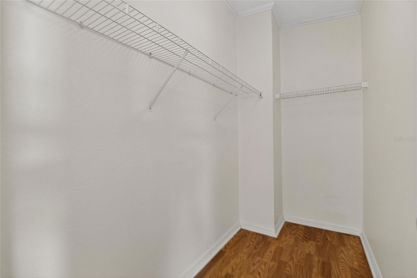 Image 33 of 59 For 4945 Shore Line Dr