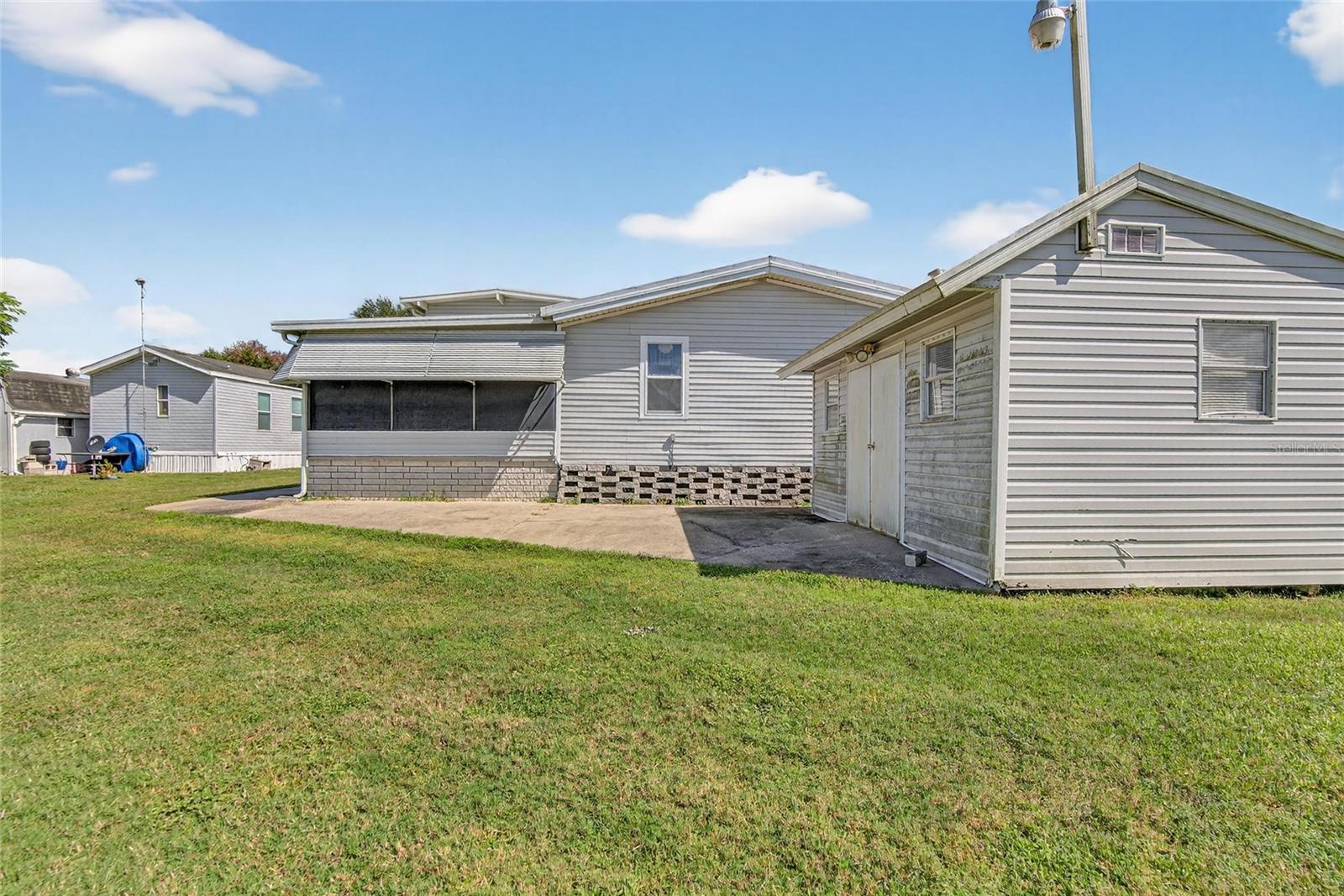 Image 46 of 59 For 4945 Shore Line Dr