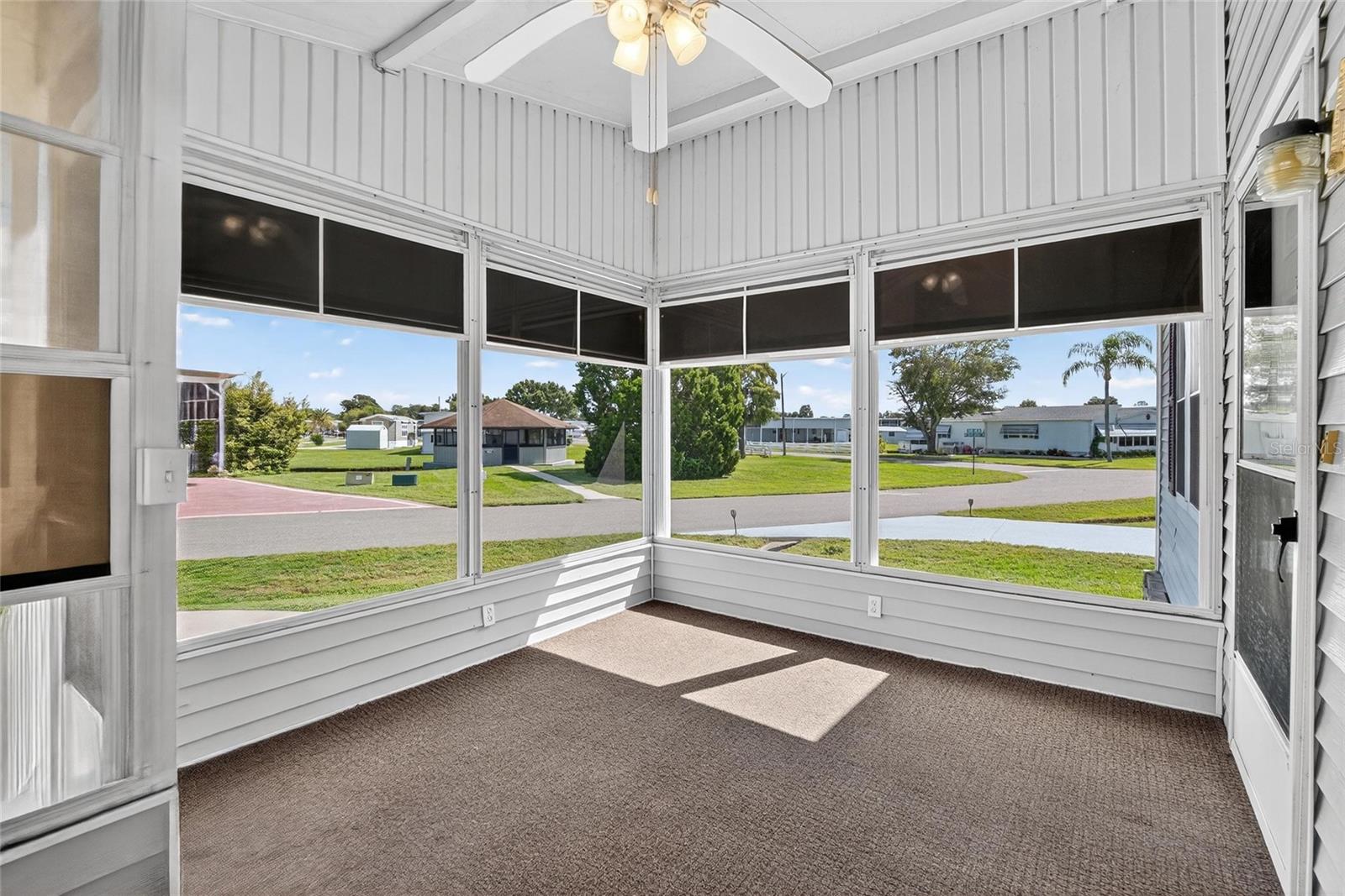 Image 5 of 59 For 4945 Shore Line Dr