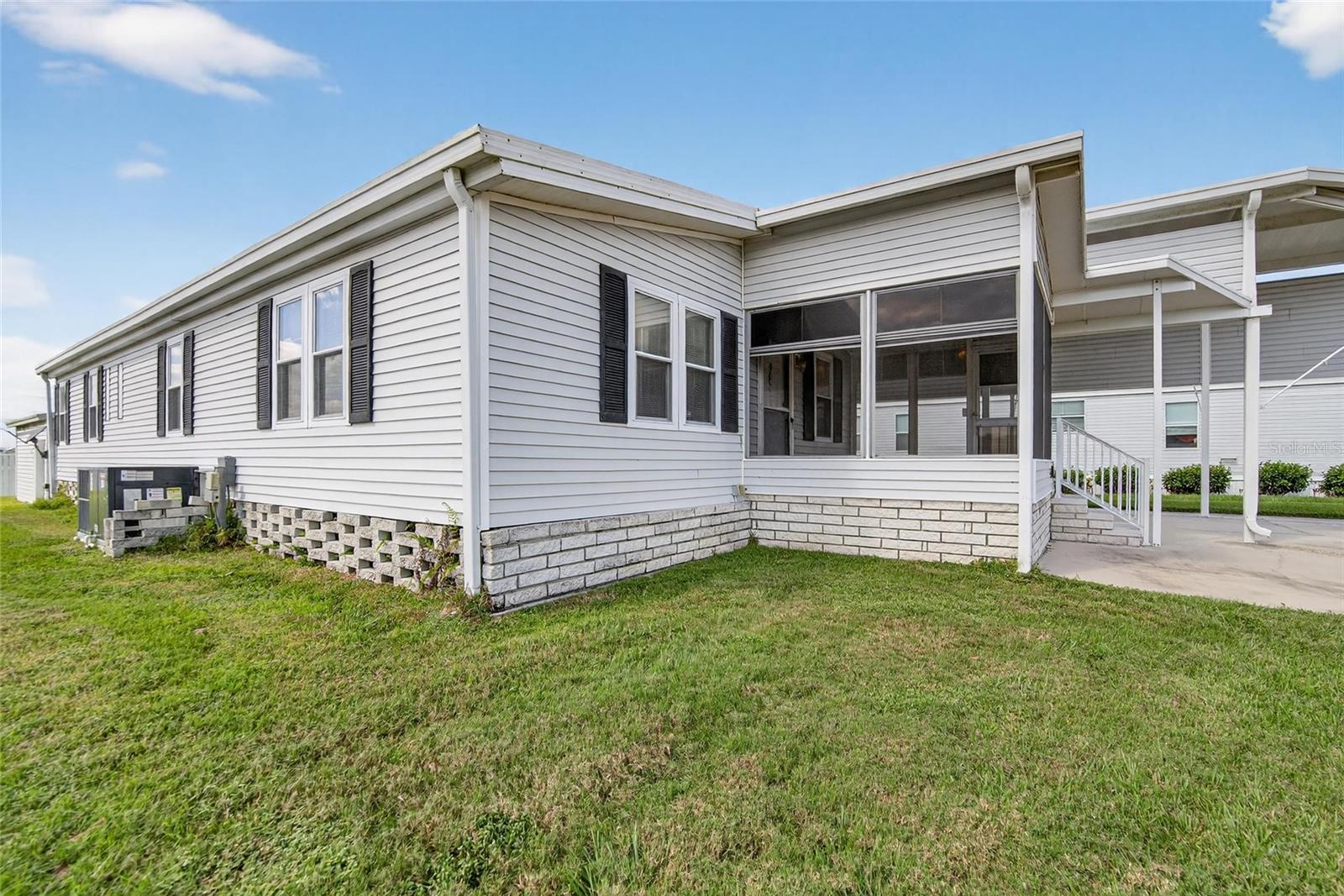 Image 50 of 59 For 4945 Shore Line Dr