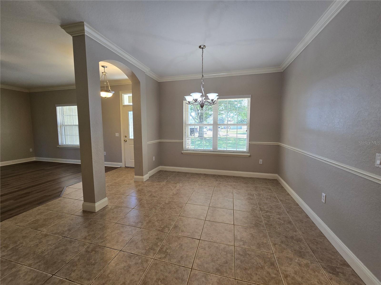 Image 4 of 18 For 1720 Saddlewood Drive