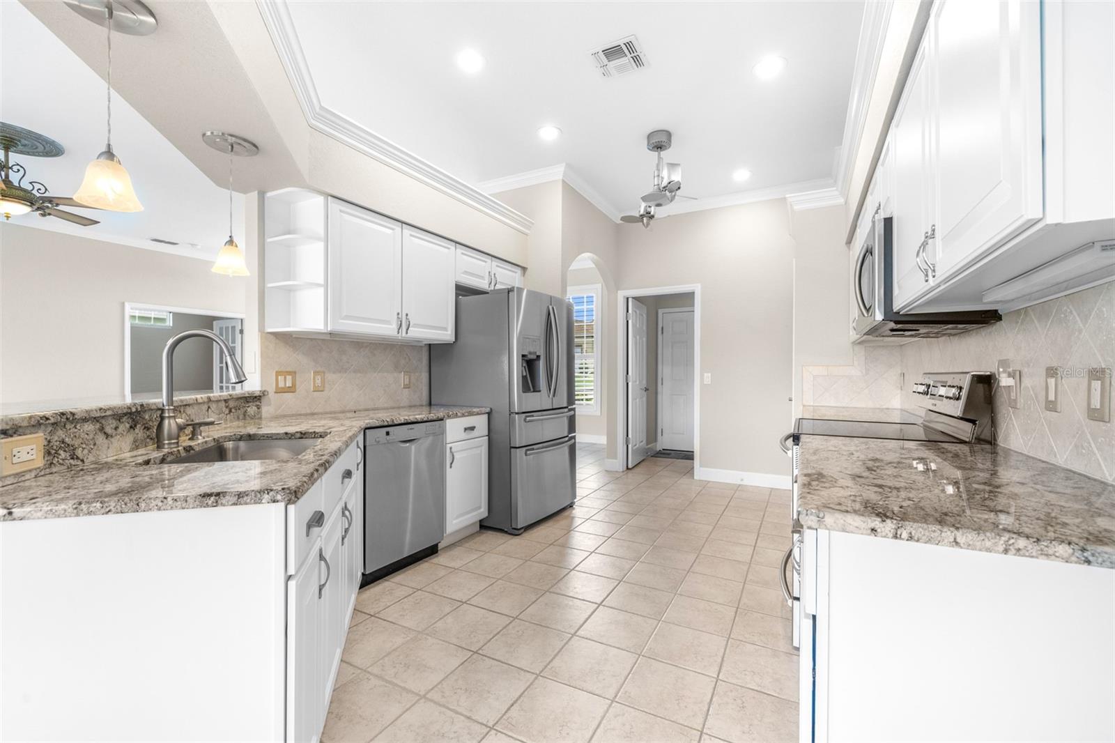Image 11 of 19 For 2636 Huntington Hills Drive