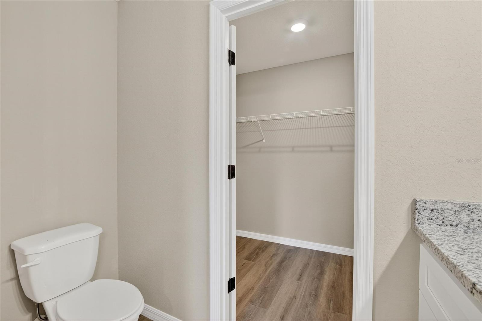 Image 20 of 22 For 718 Seminole Avenue S