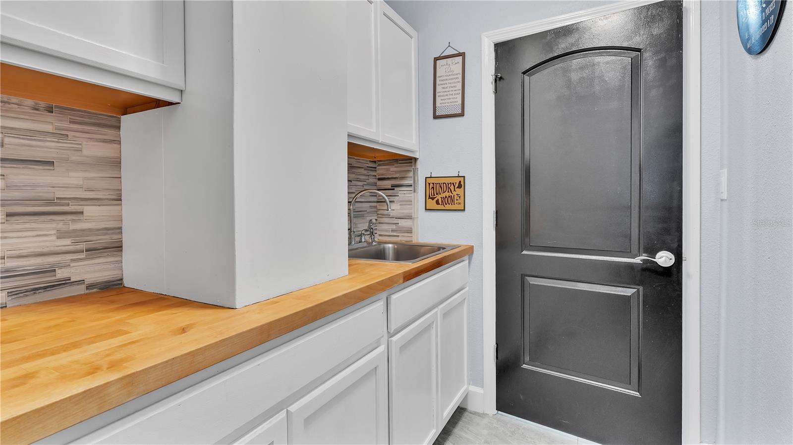 Image 11 of 71 For 3943 Campbell Road