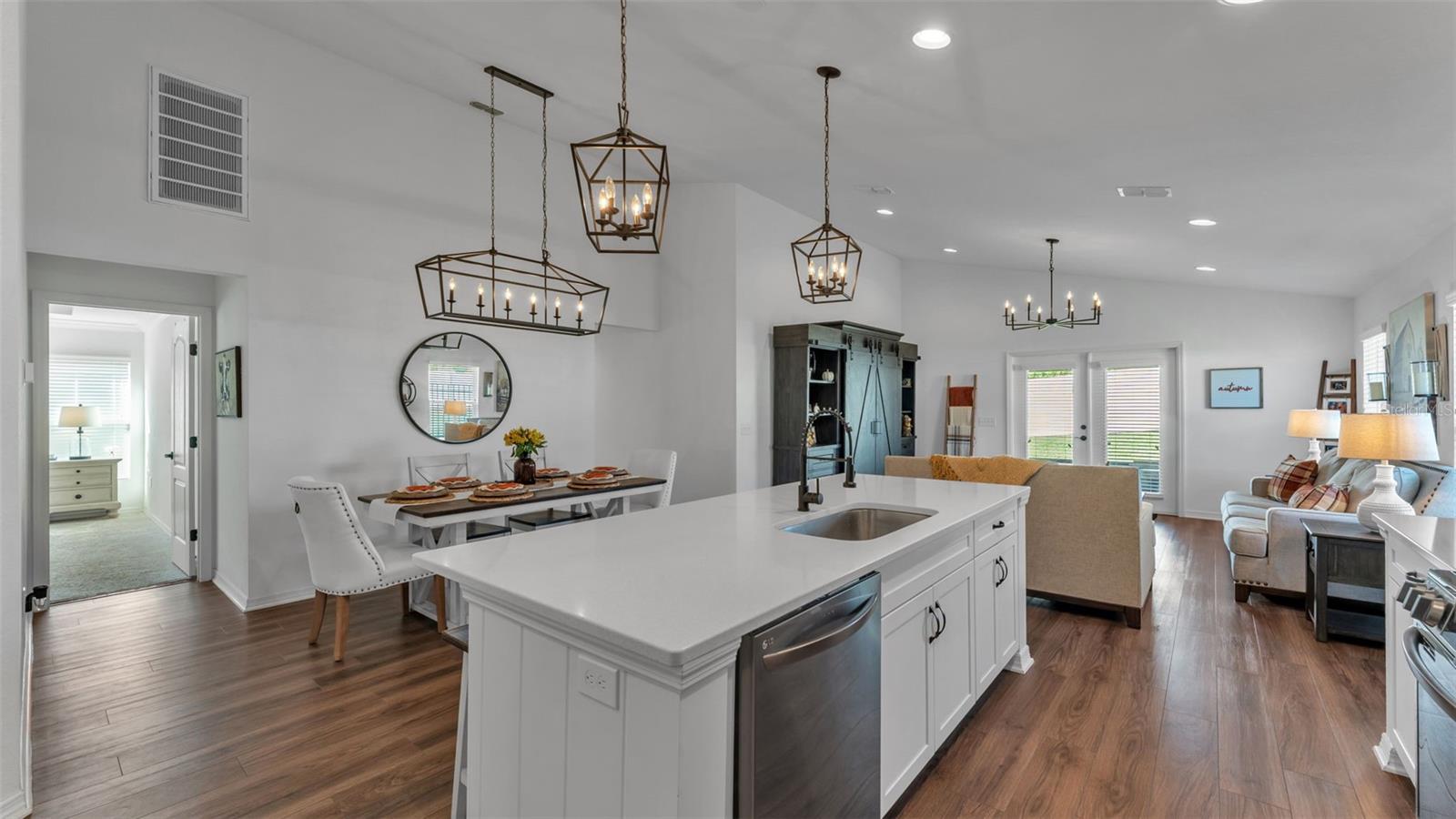 Image 15 of 44 For 6021 Eagle Pointe Drive