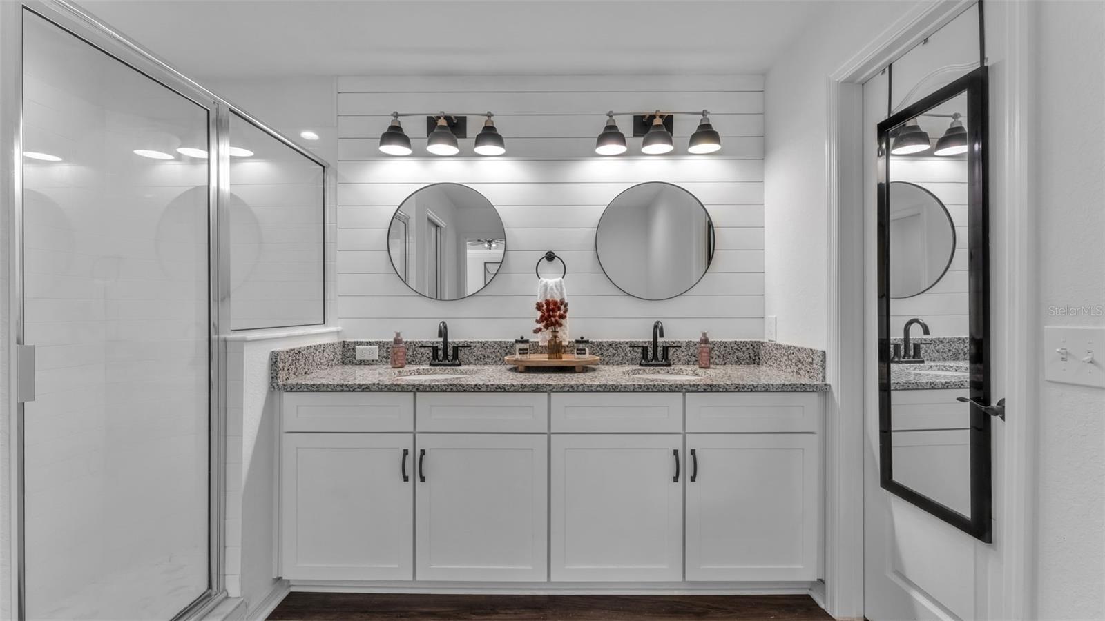 Image 22 of 44 For 6021 Eagle Pointe Drive